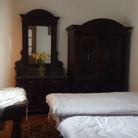 Room In An Old House Truszkavec Kültér fotó