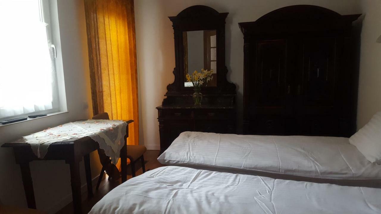 Room In An Old House Truszkavec Kültér fotó